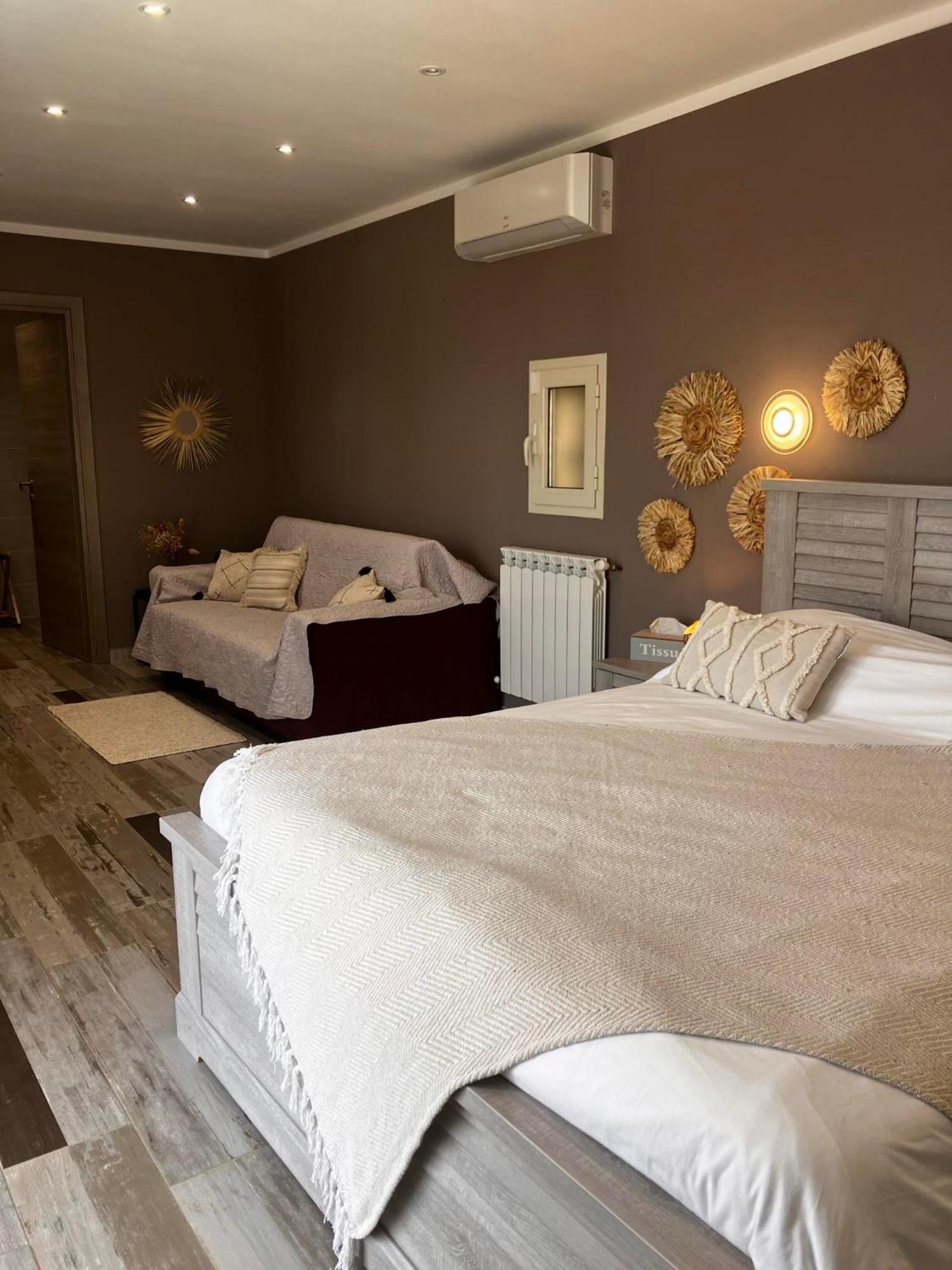Histoire D'O - Les Piscines - Chambres D'Hotes Bezouce Ngoại thất bức ảnh